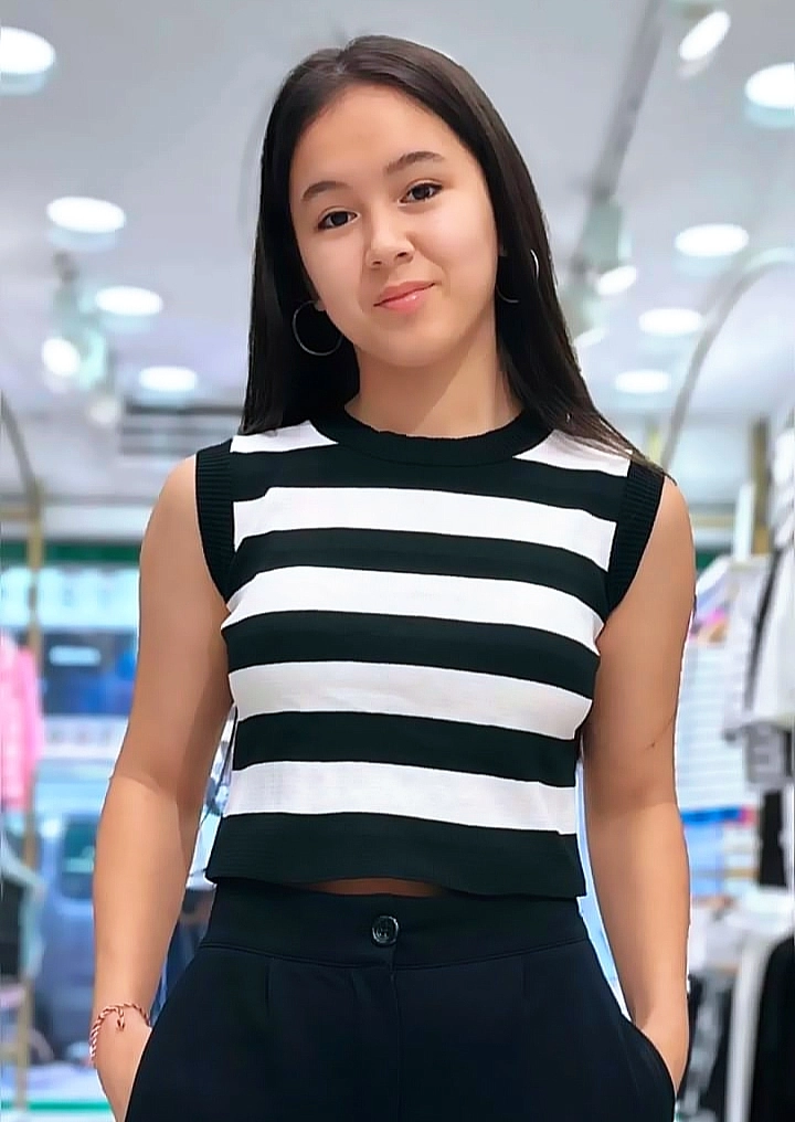 Dívčí pletené tričko 