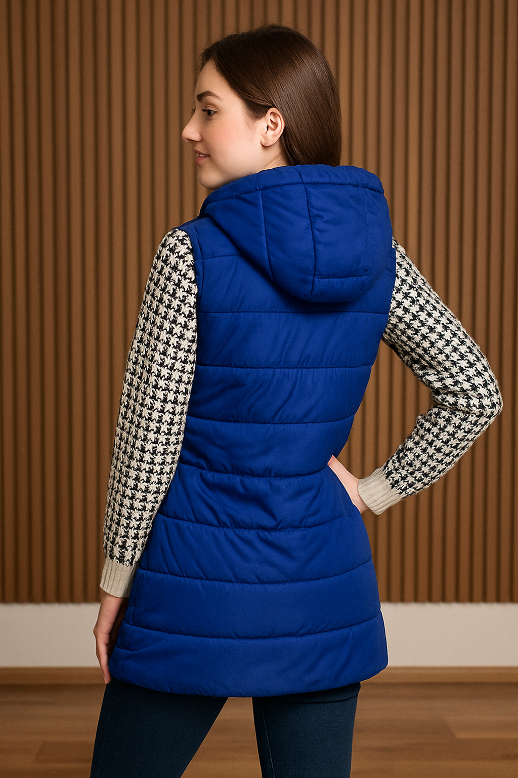 Dámská dlouhá vesta s kapucí 