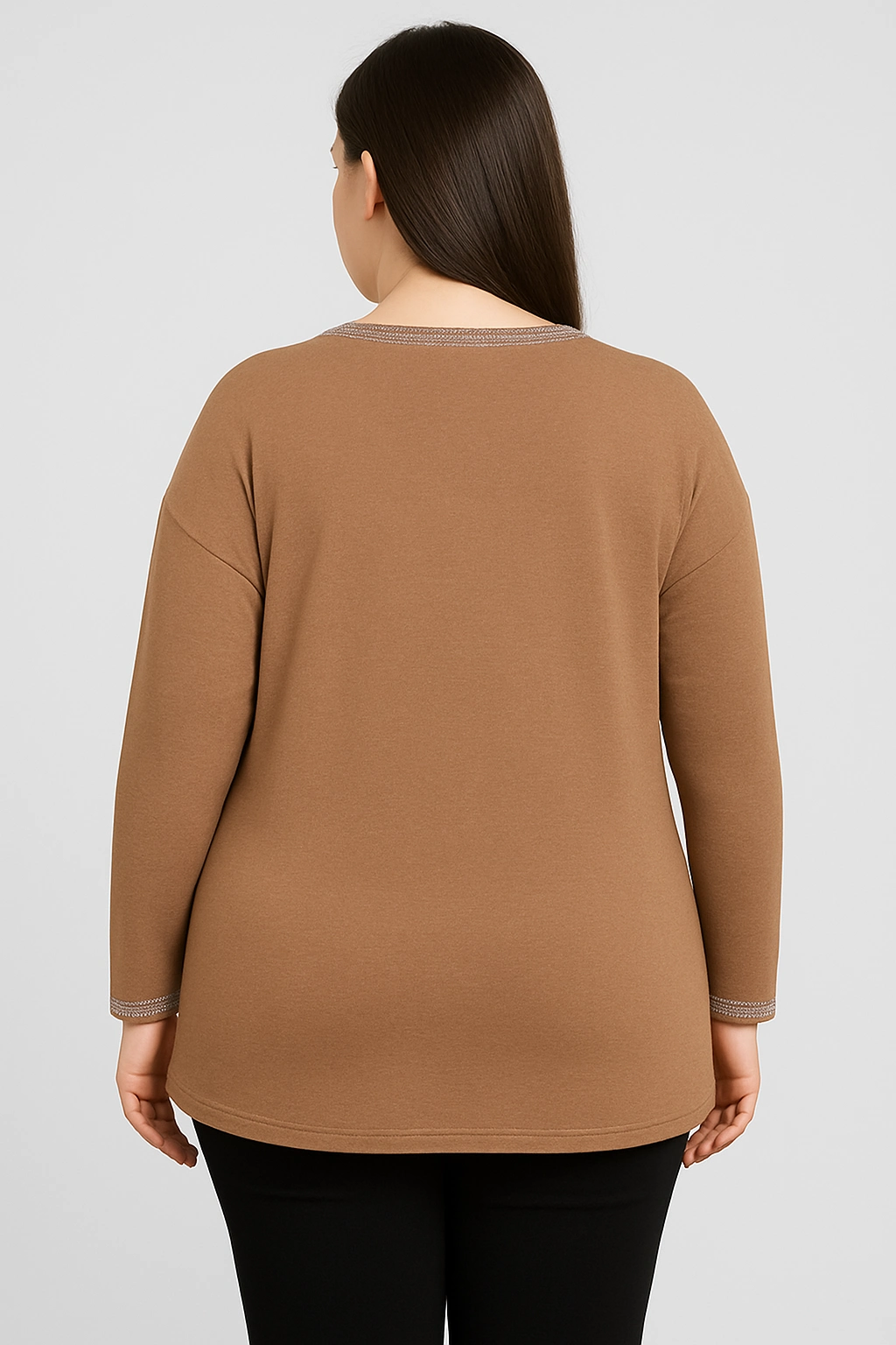 Hnědá halenka s výstřihem do V