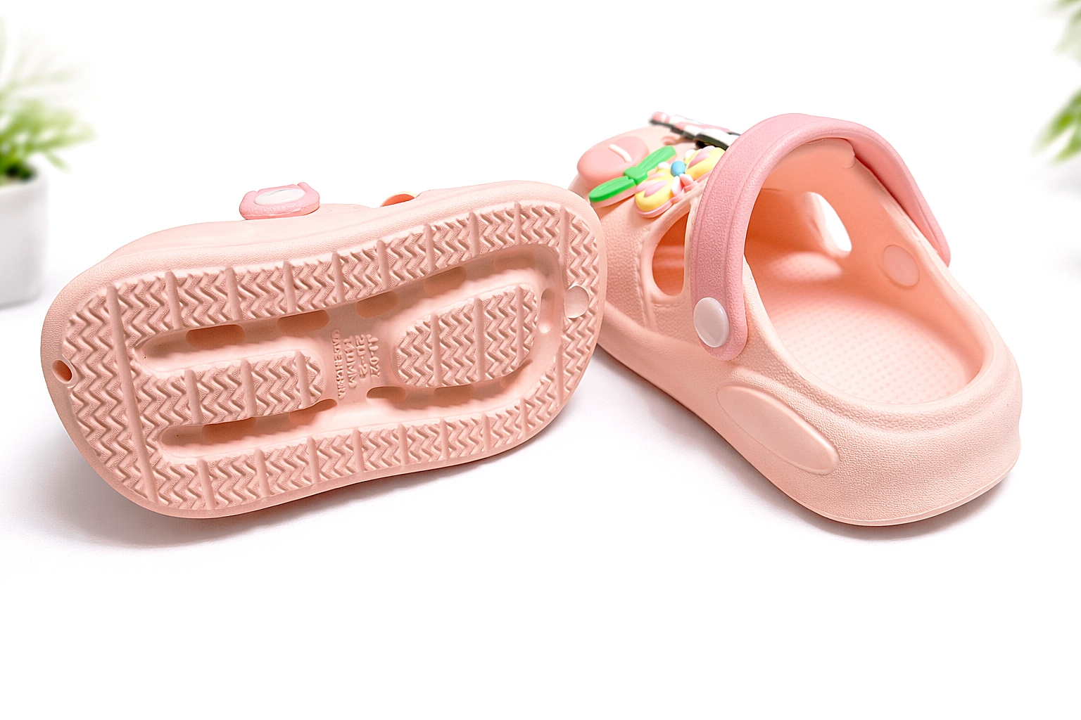 Dětské gumové pantofle velikost: 20-21(140mm)