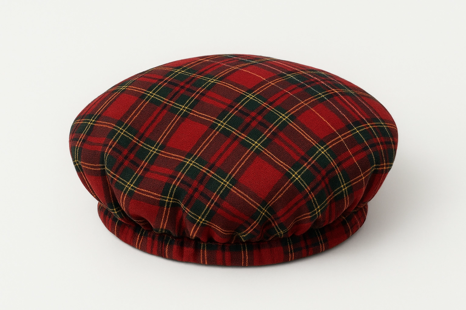 Dívčí souprava – bílá halenka, červené kostkované šaty a baret